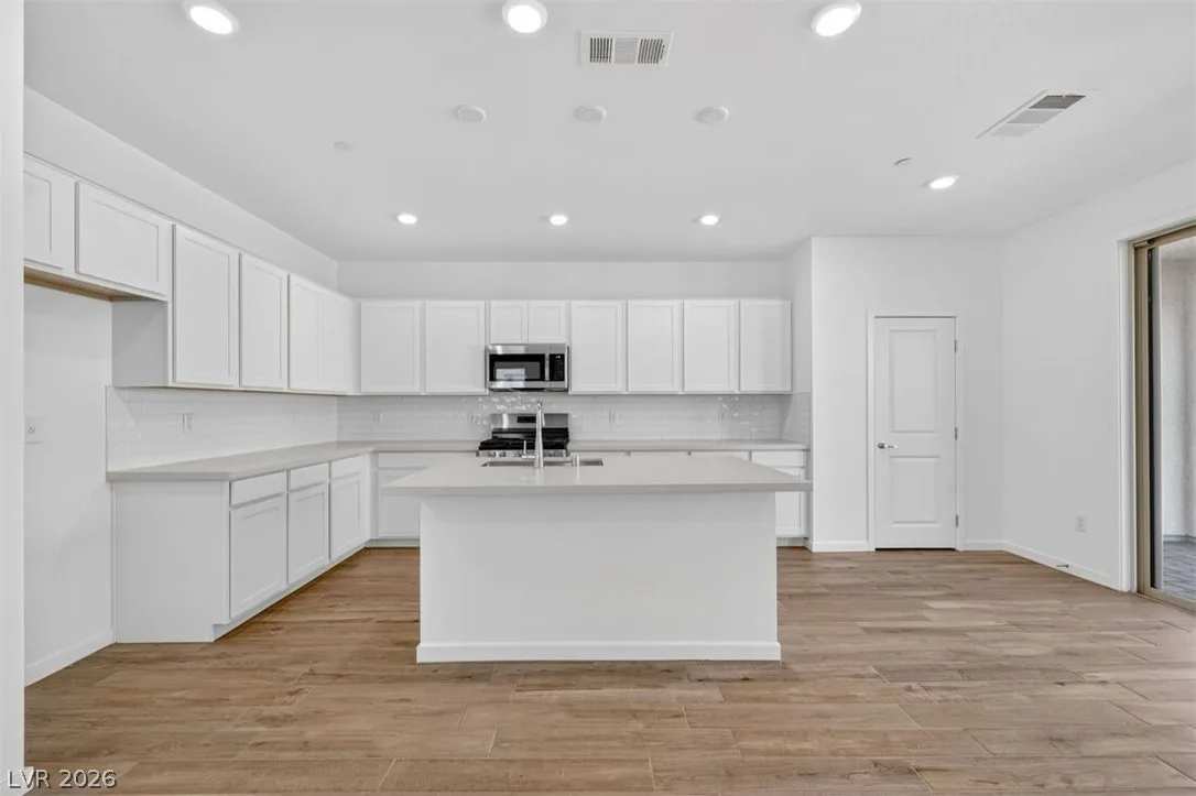 113 Tardando Avenue — photo 2