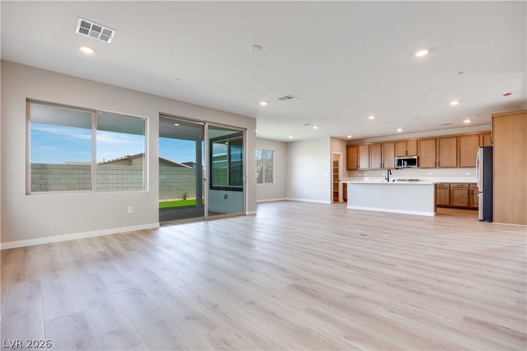 10072 Juniper Valley Street — photo 3