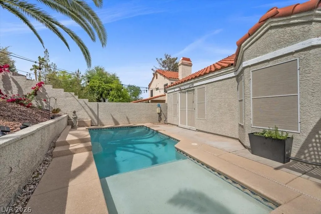 415 Raindance Drive — photo 2