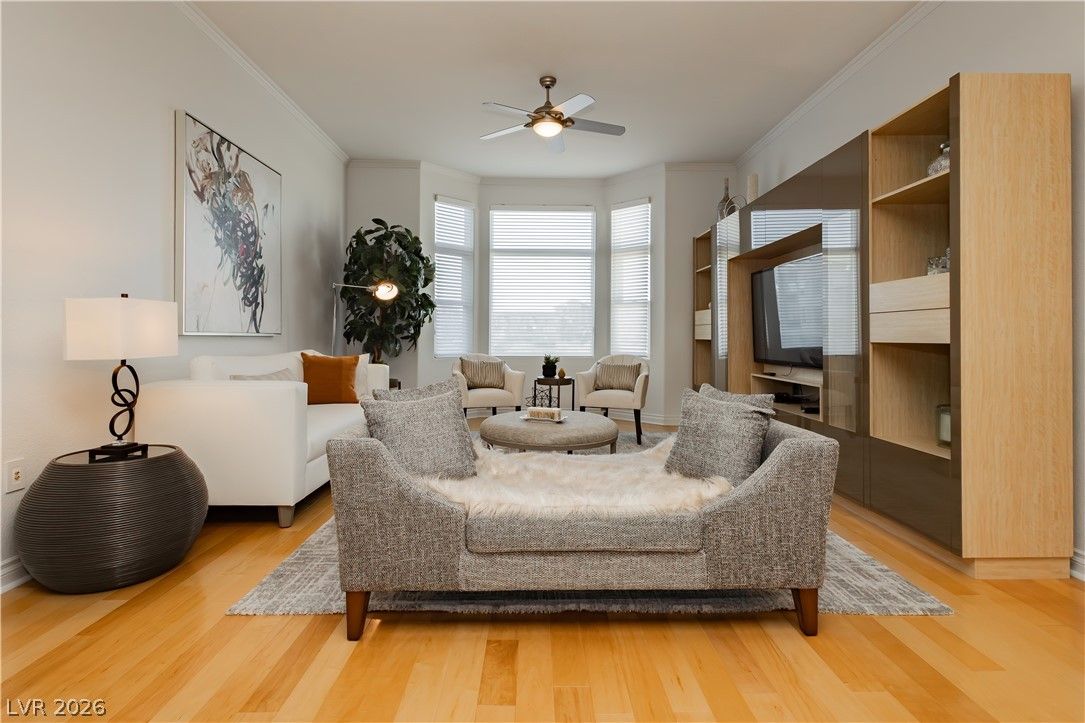 2220 Village Walk Drive 3220 — photo 3