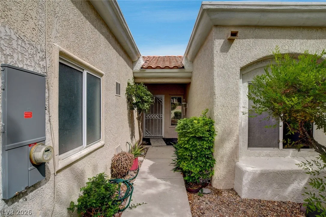10028 Bundella Drive — photo 5