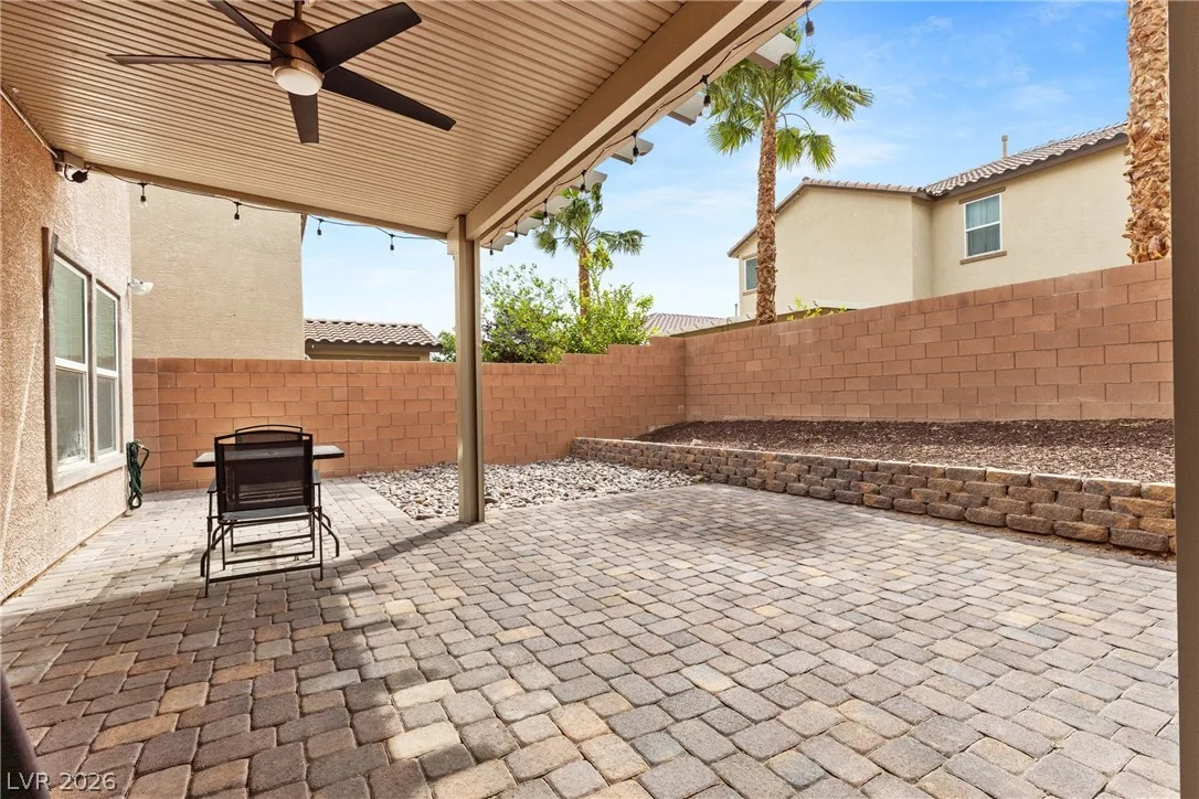 9221 Valley Betica Avenue — photo 4 of 48