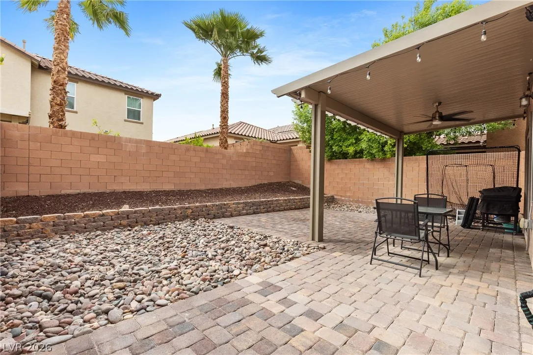 9221 Valley Betica Avenue — photo 5 of 48