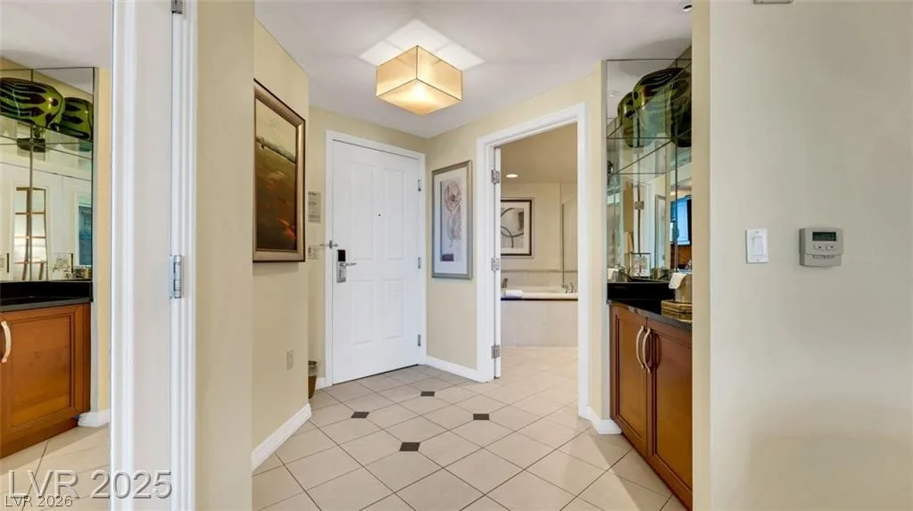 135 East HARMON Avenue 904 — photo 2