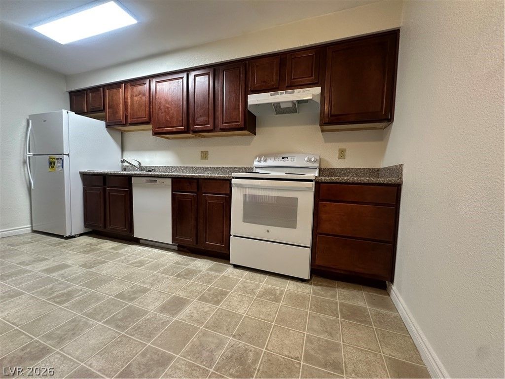 4320 Sandy River Drive 96 — photo 4