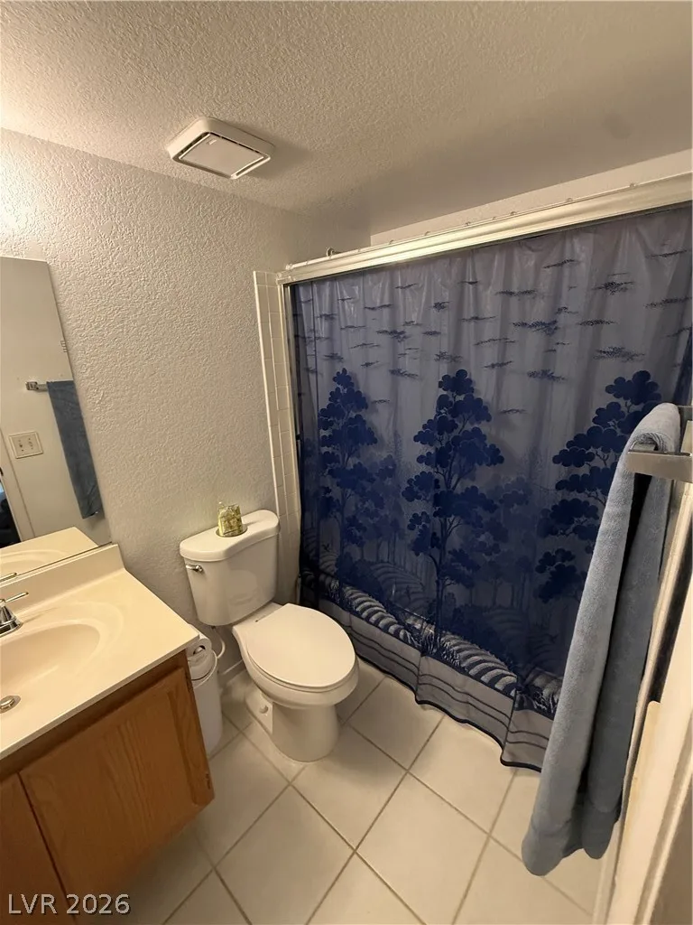 928 Rockview Drive 101 — photo 5 of 9