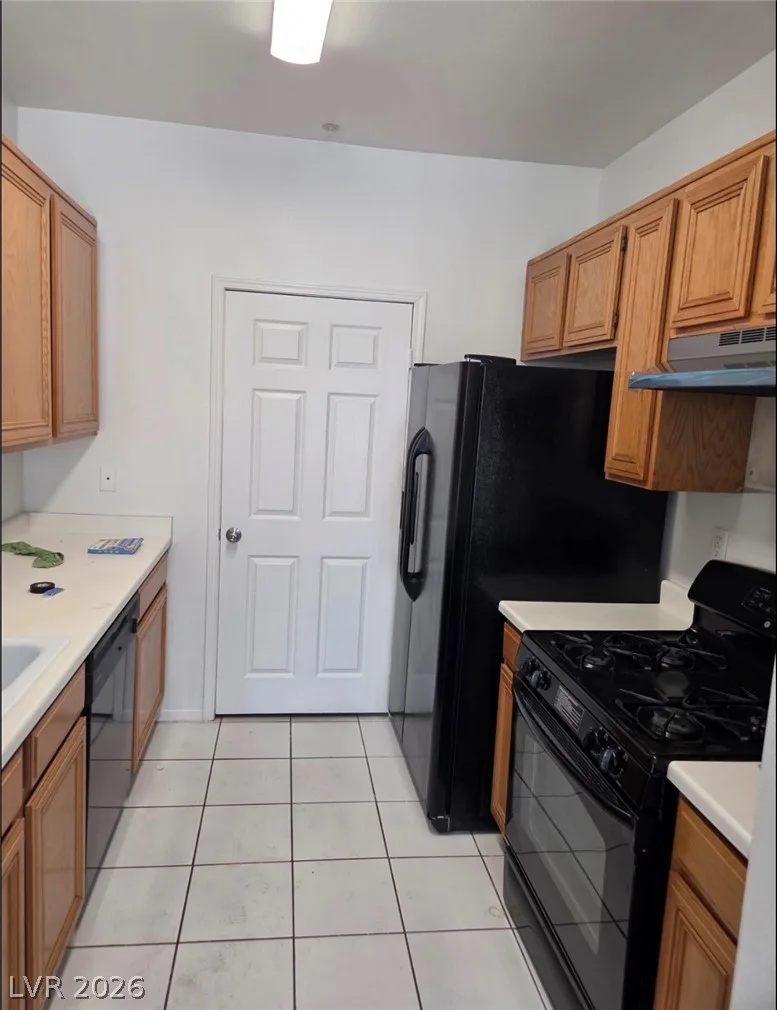 7189 South Durango Drive 304 — photo 3