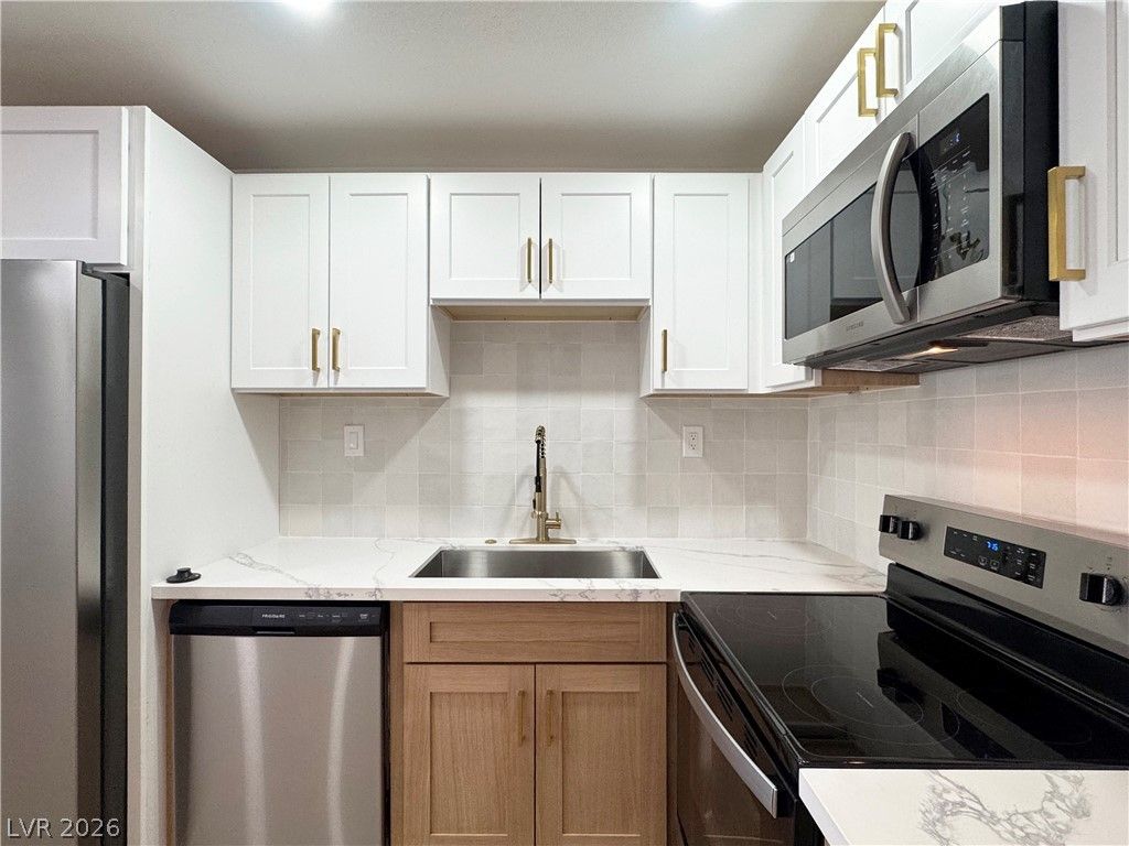 4600 University Center Drive 93 — photo 5