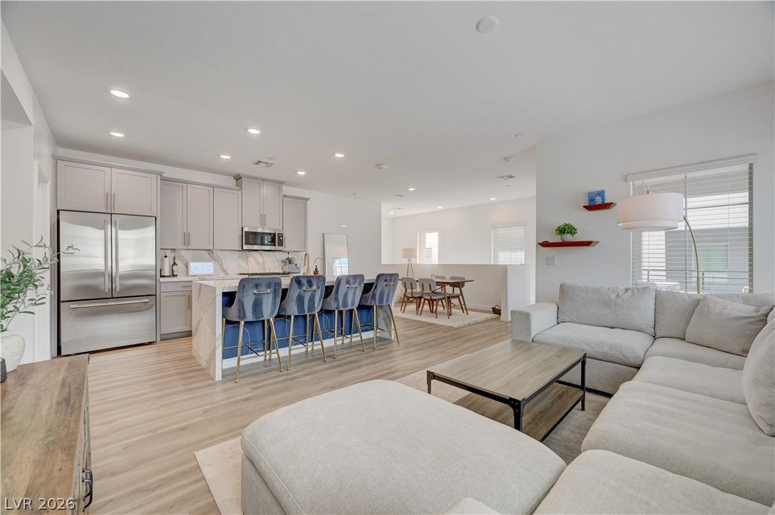 600 North Carriage Hill Drive 2084 — photo 3