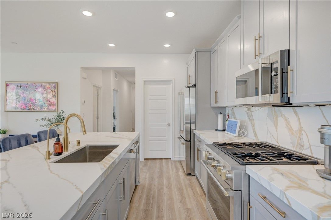 600 North Carriage Hill Drive 2084 — photo 4