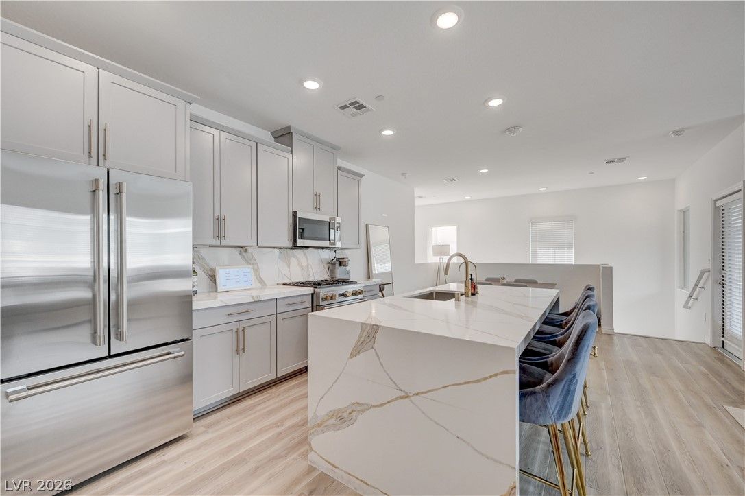 600 North Carriage Hill Drive 2084 — photo 5