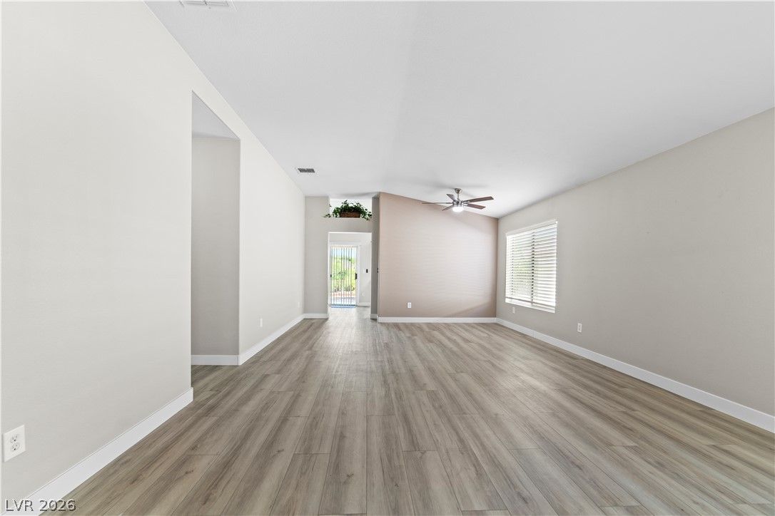 2154 High Mesa Drive — photo 3 of 28