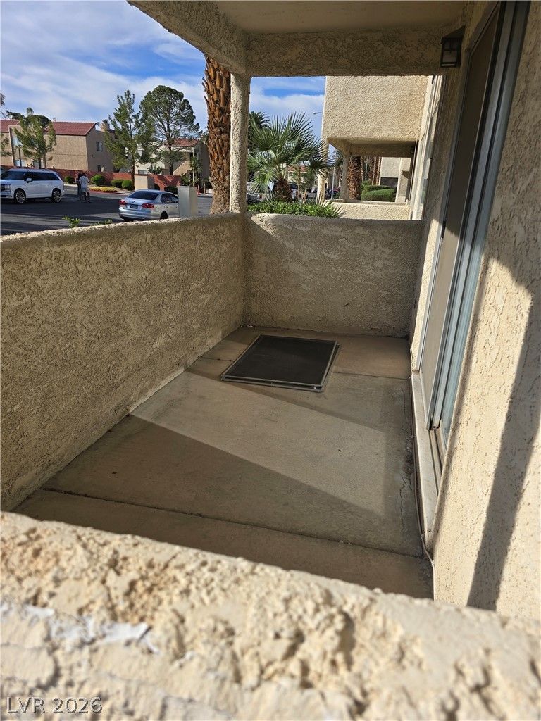5060 Newport Cove Drive B — photo 4 of 15