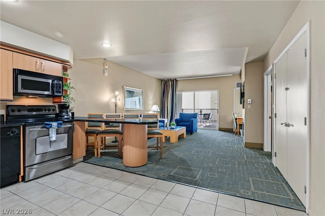211 East Flamingo Road 620 — photo 4