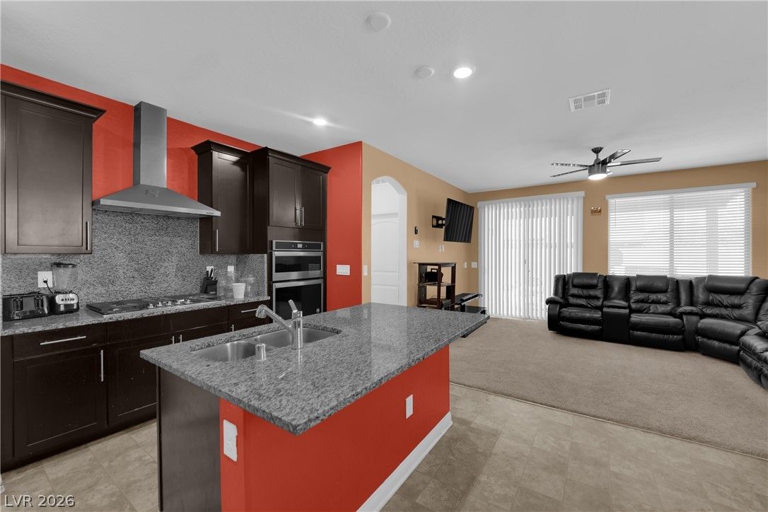 6333 Voss Street — photo 2