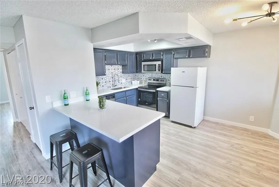 7937 Diamond Rock Way 202 — photo 3