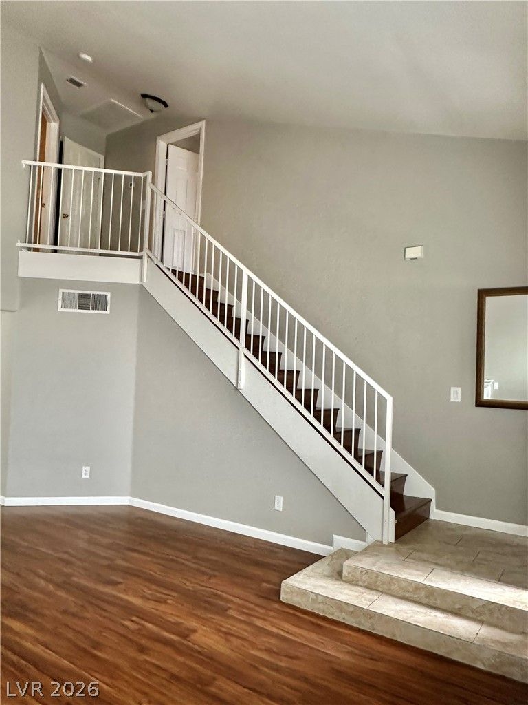 1619 Hennepin Drive — photo 4 of 26