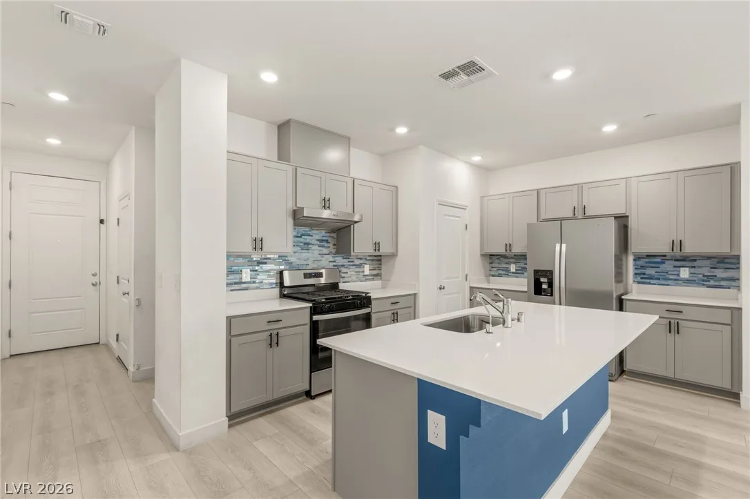 10193 Chockstone Street — photo 5 of 30