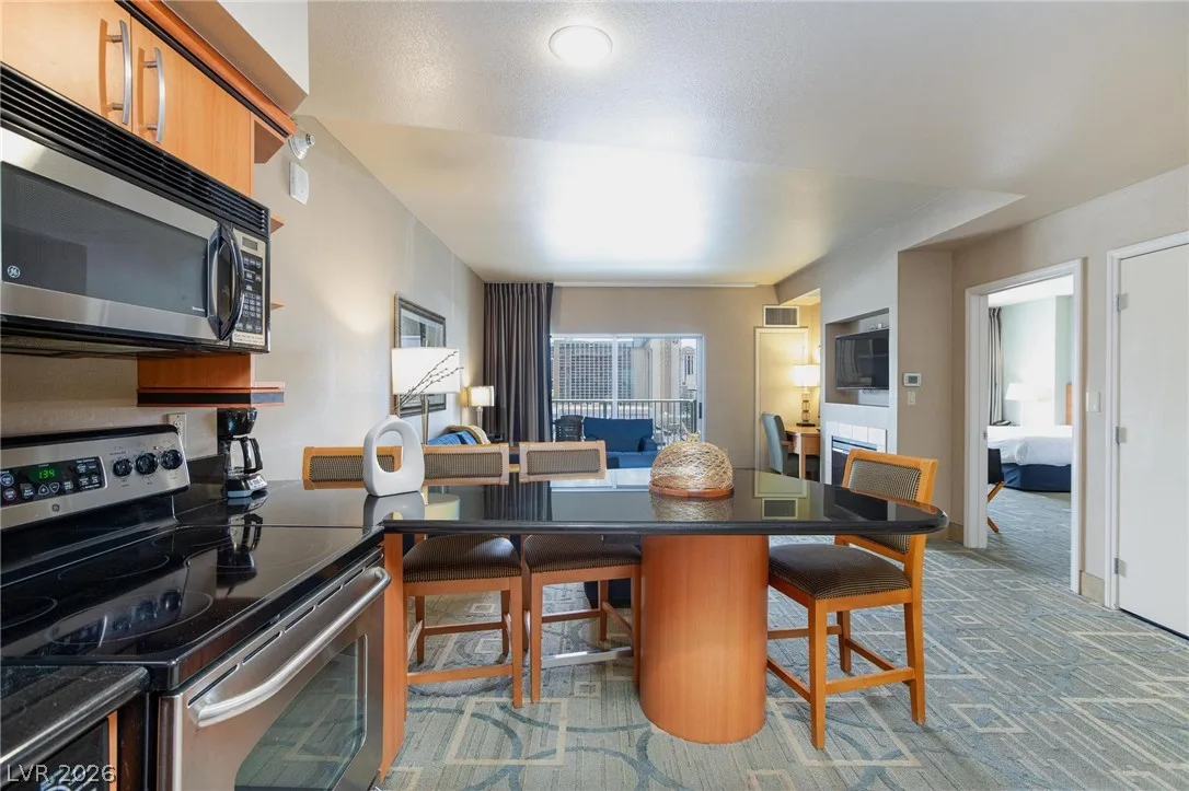 211 East Flamingo Road 1018 — photo 5