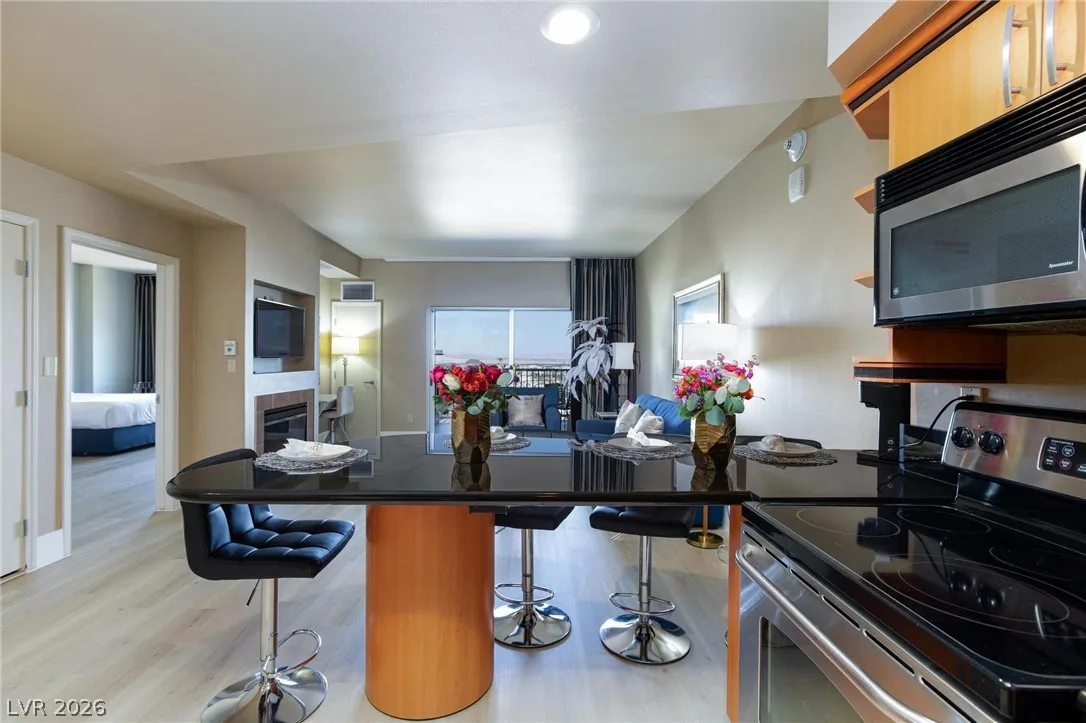 211 East Flamingo Road 1511 — photo 5