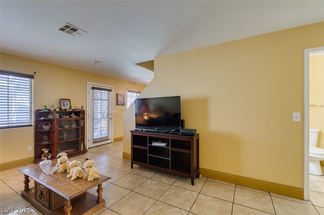 5330 East Charleston Boulevard 31 — photo 5 of 42