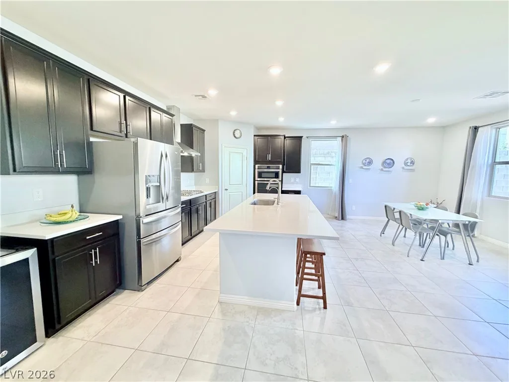 888 Cherry Glen Place — photo 3
