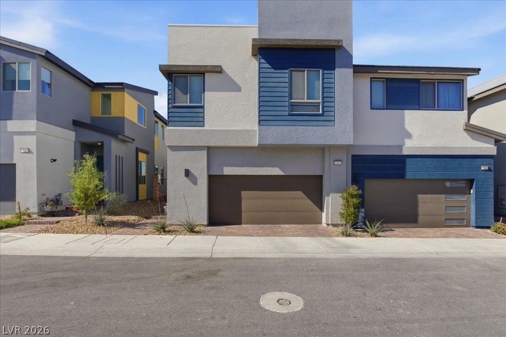 2555 Campaldo Street — photo 2