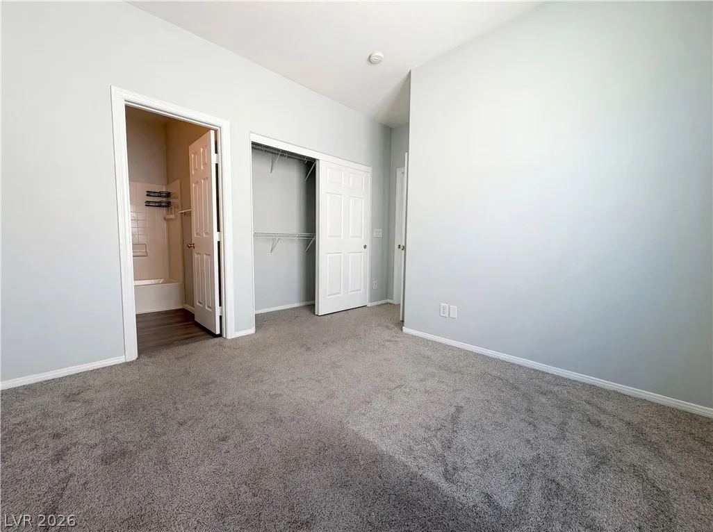 1310 Horizon Village Avenue — photo 4