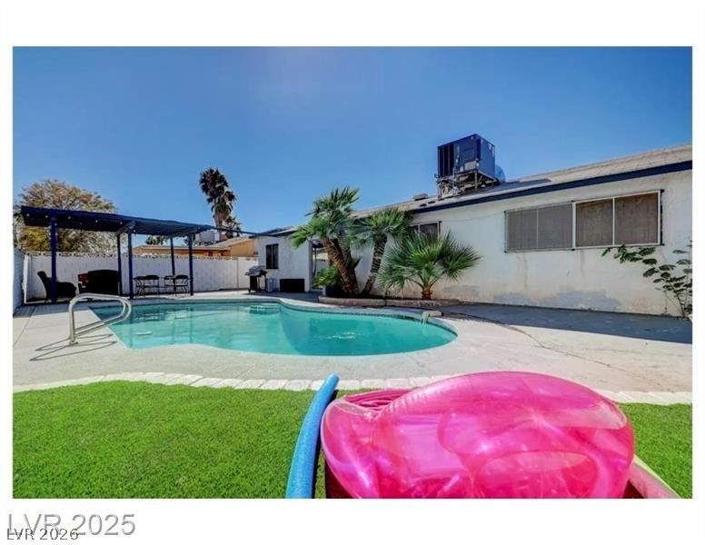 3750 Florrie Avenue — photo 1