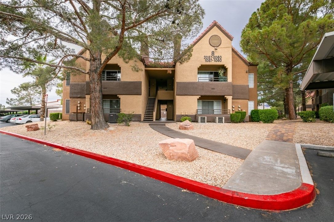 2200 South Fort Apache Road 1057 — photo 2 of 28