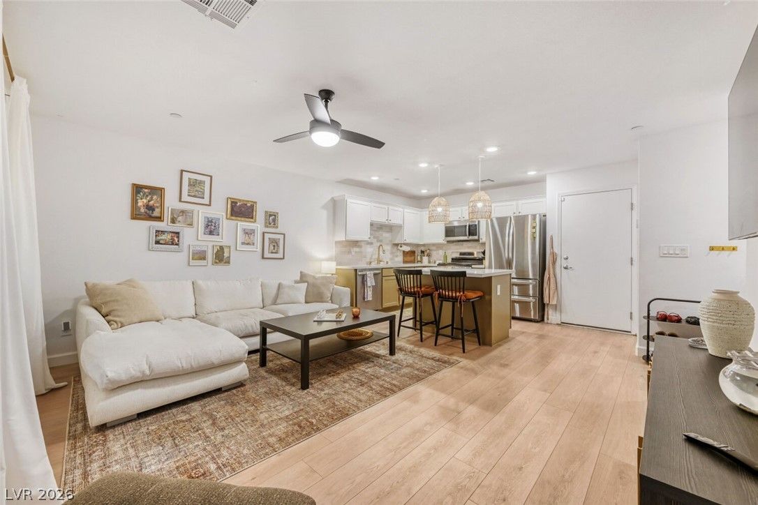 677 Omaggio Place — photo 5