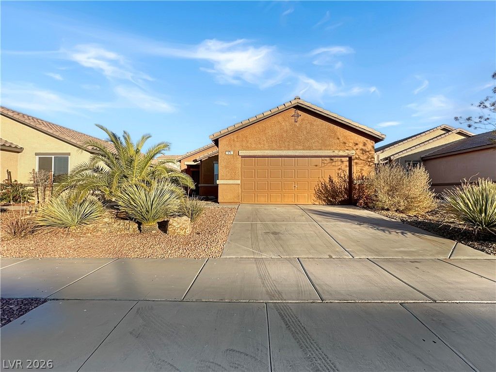 976 Aspen Cliff Drive — photo 2 of 20