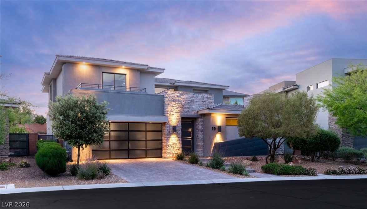 19 MOONFIRE Drive — photo 3