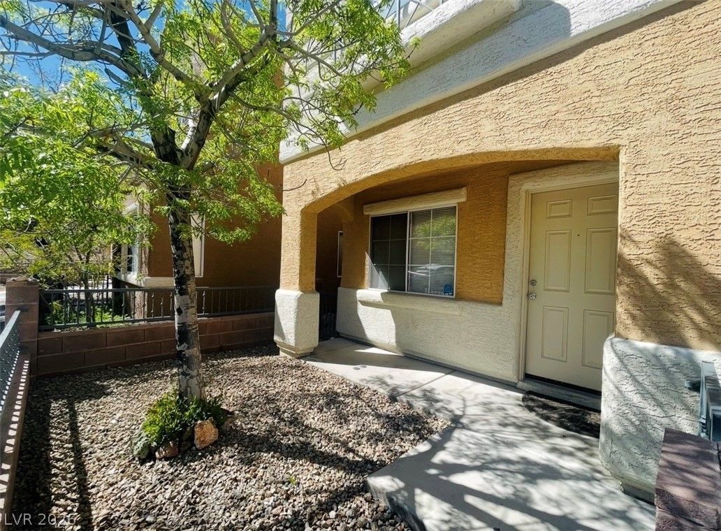 10408 COFFEE GRINDER Court 0 — photo 4