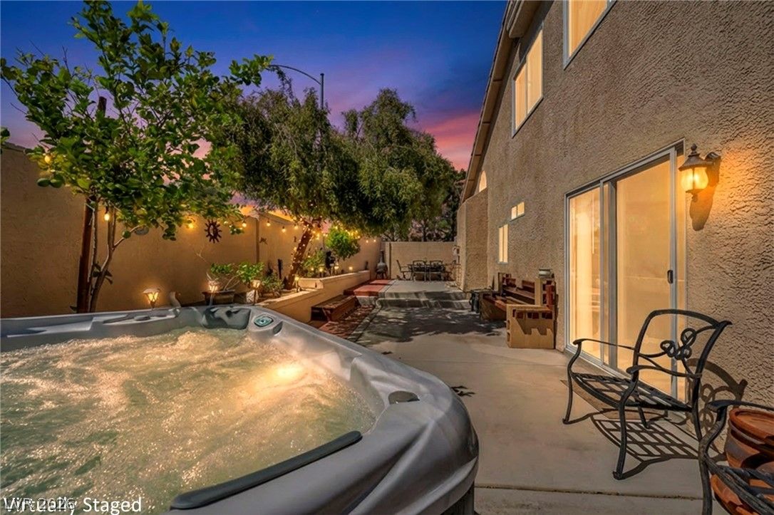 8765 Raindrop Canyon Avenue — photo 5 of 16