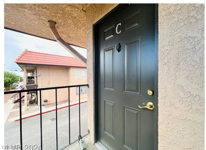 2920 Siki Court C — photo 2
