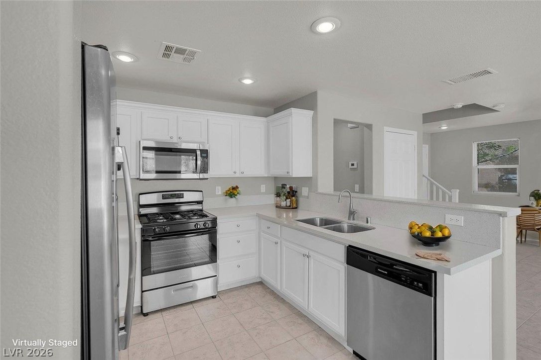 9172 Giardino Villa Street — photo 3 of 27