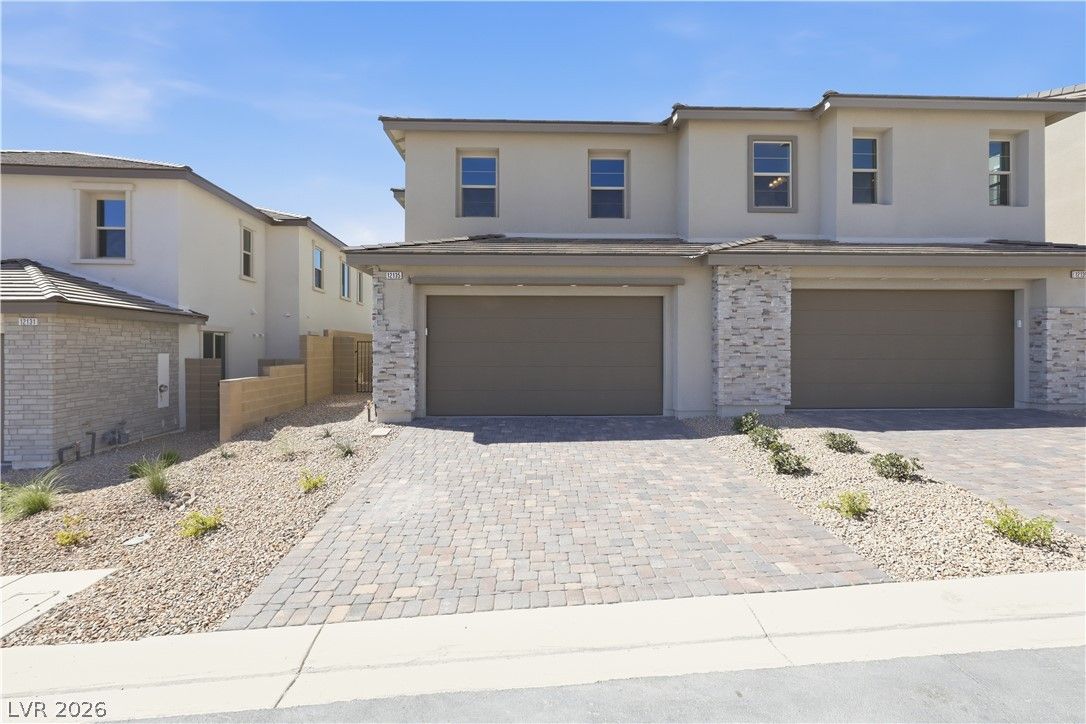 12135 Red Iris Avenue — photo 3