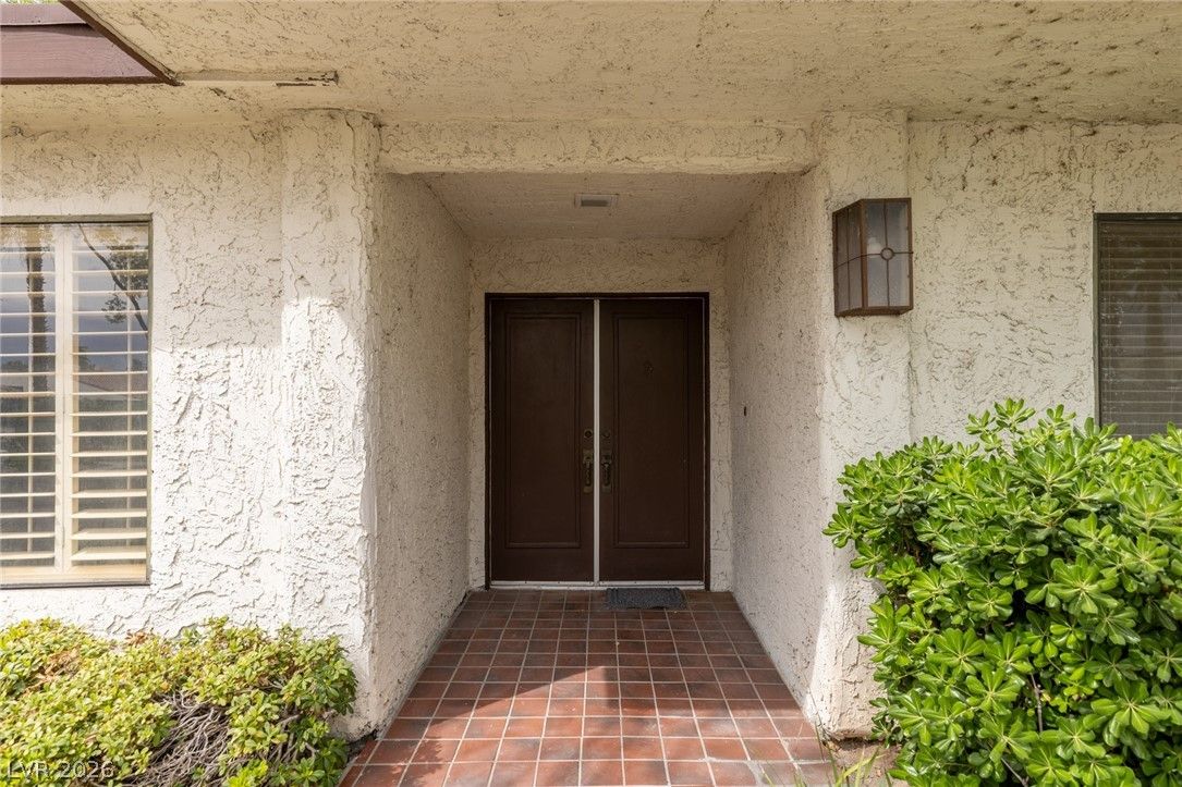 2795 San Martin Court — photo 4 of 39