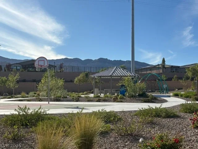 Photo 43