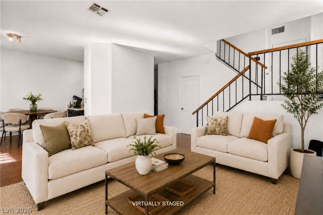 3226 Opera Drive — photo 5 of 54
