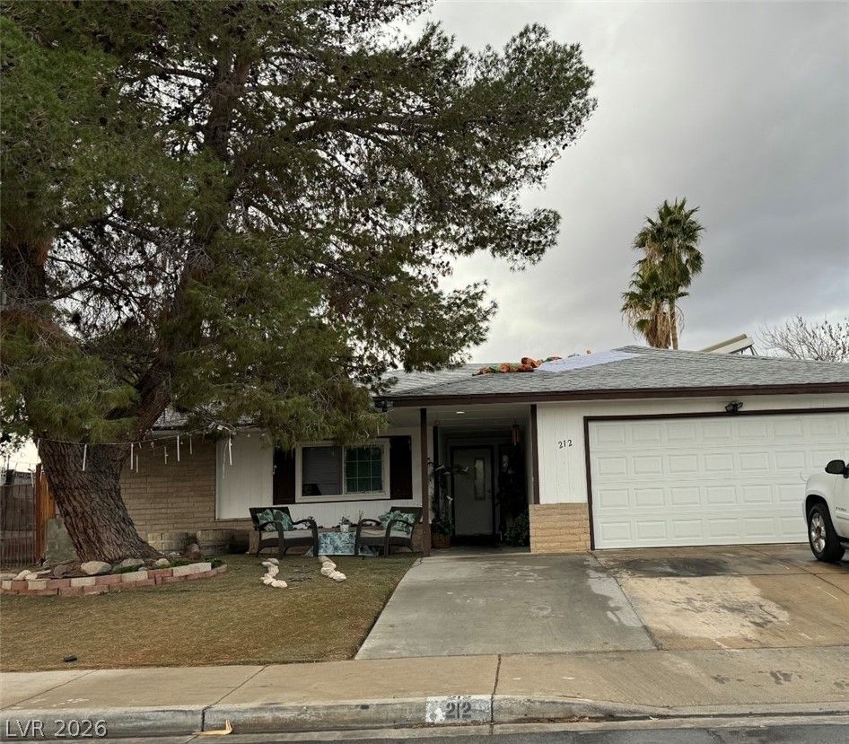 212 Bradshaw Way — photo 2