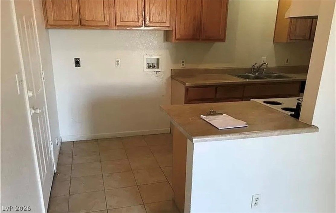 3258 GLENHURST Drive — photo 5