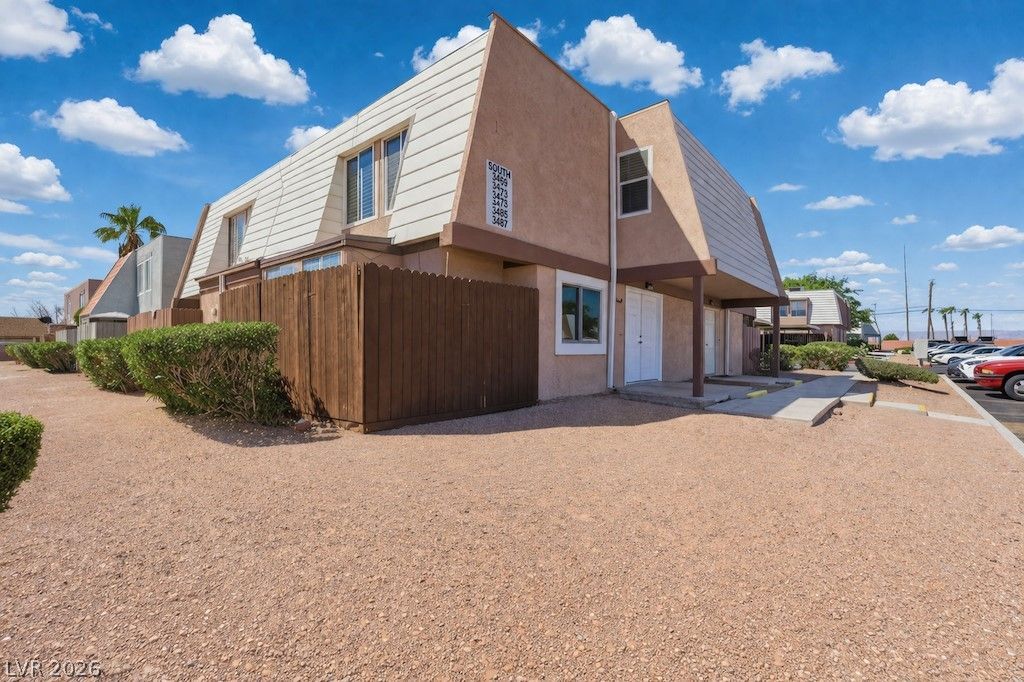 3469 Villa Knolls South Drive — photo 1