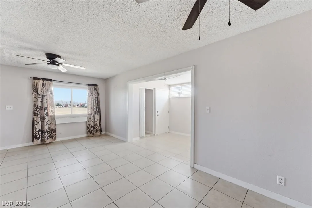 3469 Villa Knolls South Drive — photo 5
