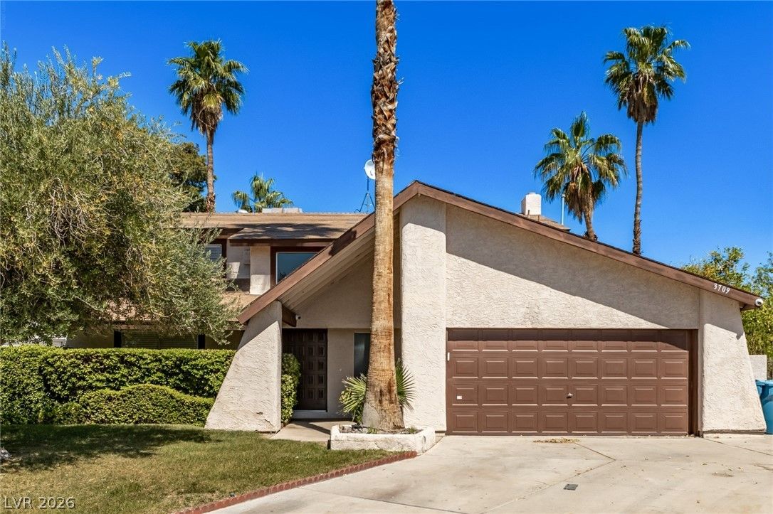 3709 Pamplona Circle — photo 1