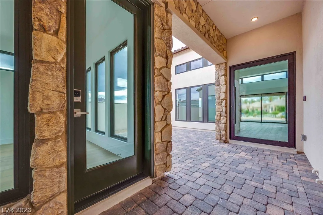 58 Bellissima Lago Court — photo 2