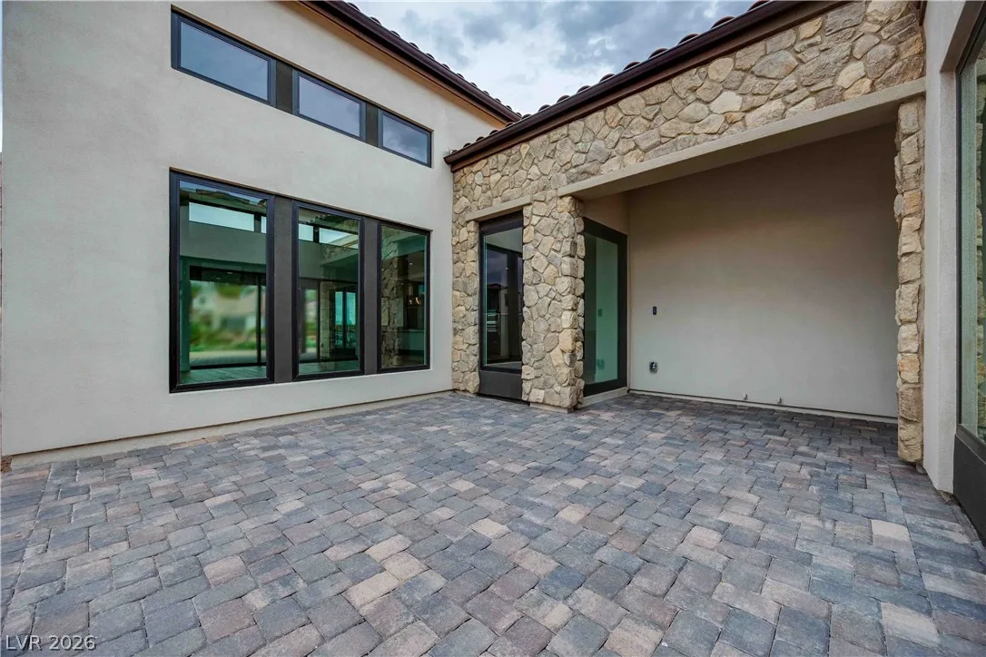 58 Bellissima Lago Court — photo 3