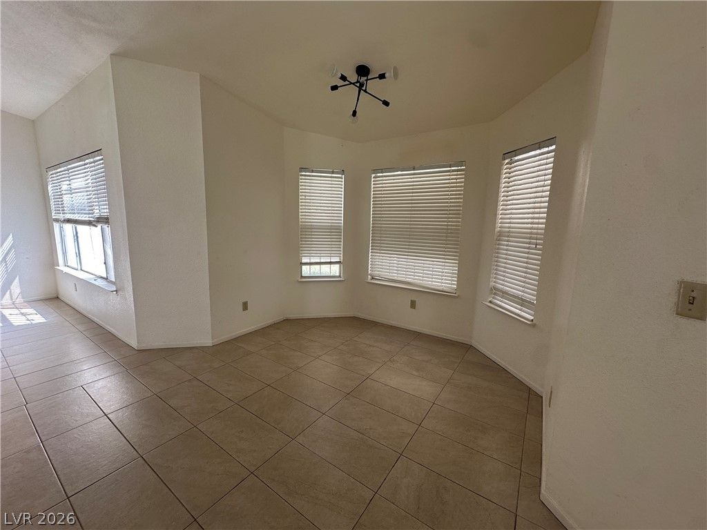 1585 Rowan Tree Drive — photo 3 of 13