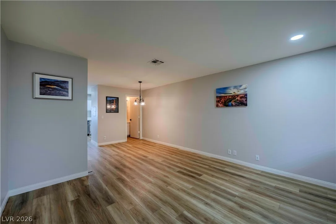 1303 Darlene Way 301C — photo 5